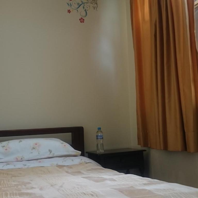 The Quito Guest House with Yellow Balconies for Travellers - Suite de 3 dormitorios - 12