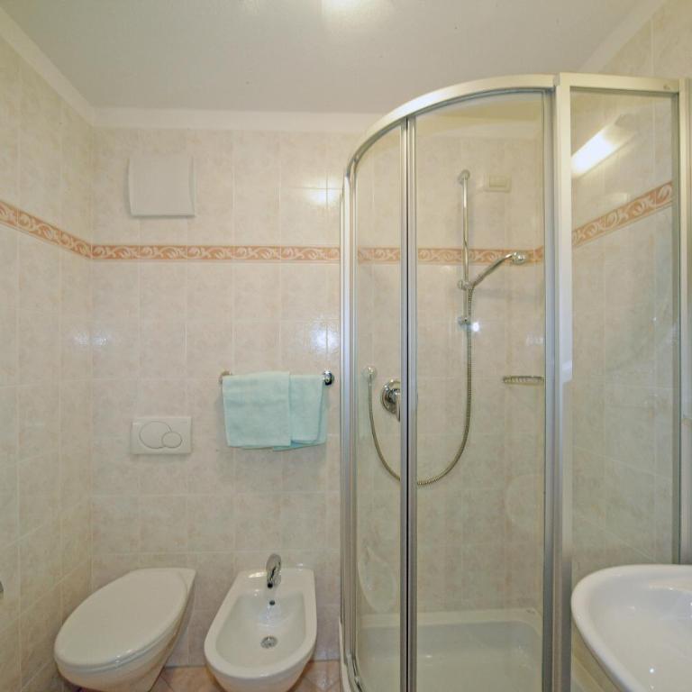 Garnì Lasteis B&B - apartments - Camera Matrimoniale con Vista Montagna - 18