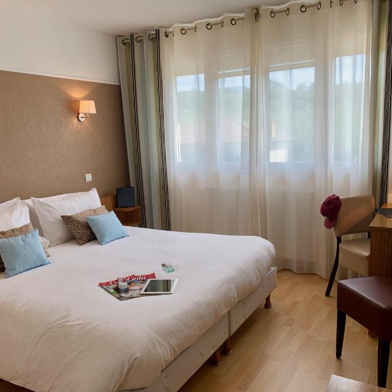 Hôtel Brun - Chambre Double avec Douche - 4