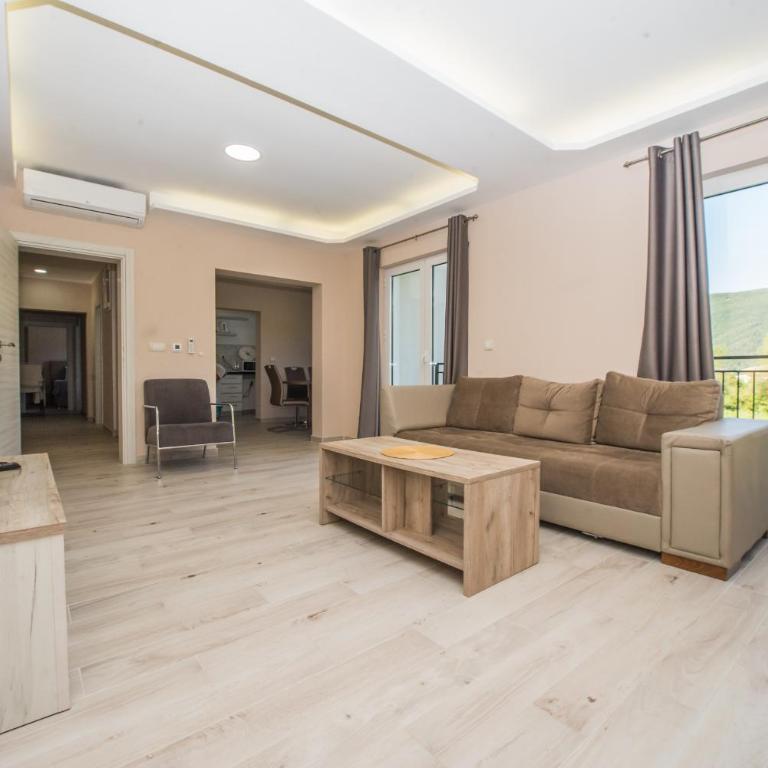 Apartment Vrutak - Three-Bedroom Apartment - 17