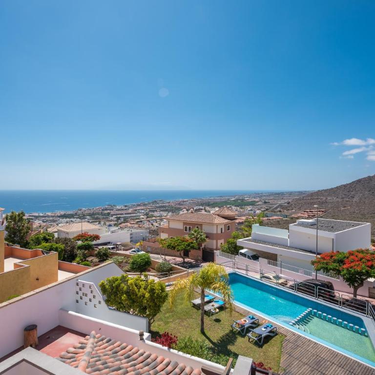 2 CHARMING VILLA Private Pool and Sea View - Villa con vistas al jardín - 20