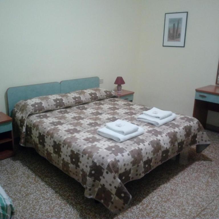 B&B Silvano - Triple Room with Shared Bathroom - 1