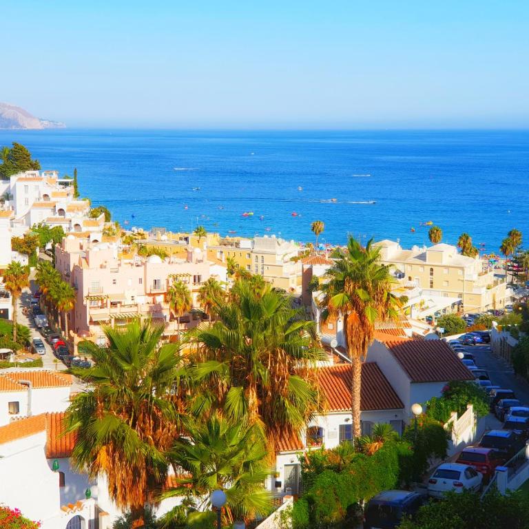 MB Hostels Premium ECO - Adults Recommended - Habitación Doble Superior con balcón - vistas al mar - 5