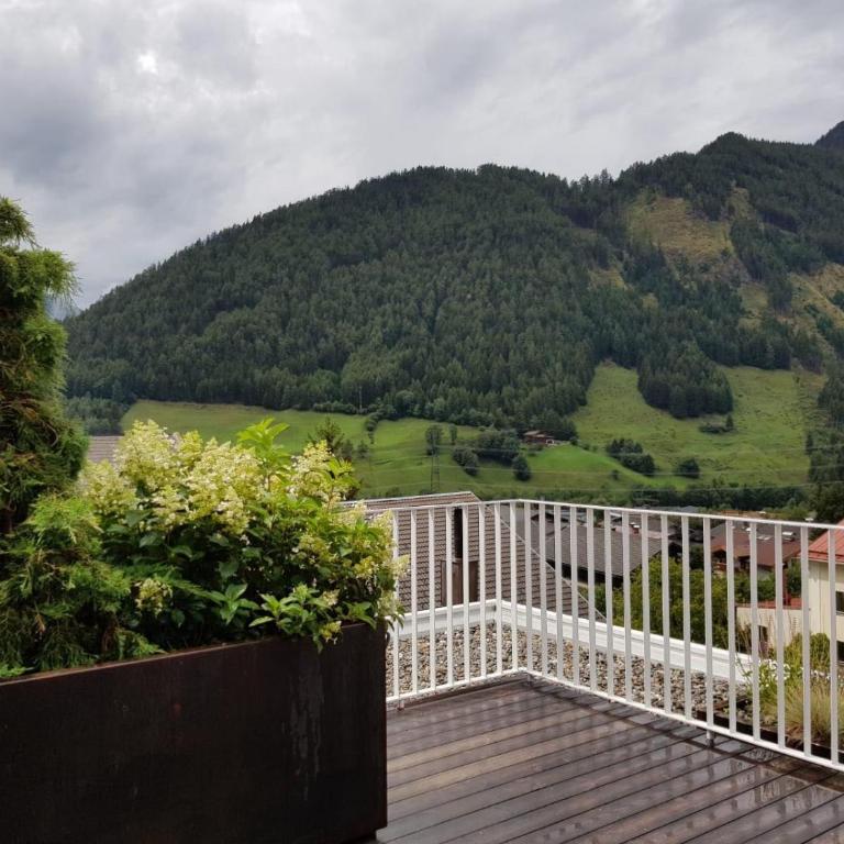 Hotel Hinteregger - Apartment mit Terrasse - 1