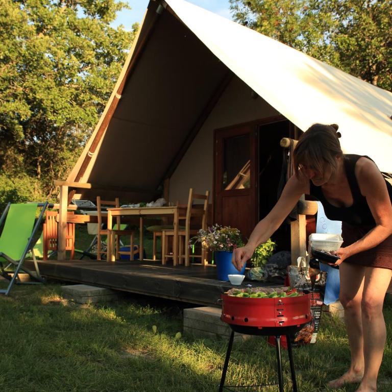 Camping le Petit Liou Sites & Paysages - Two-Bedroom Chalet - 7