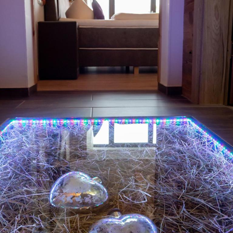 Hotel Alpennest - Mountain Hideaway in Leutasch - Doppelzimmer mit Bergblick - 11