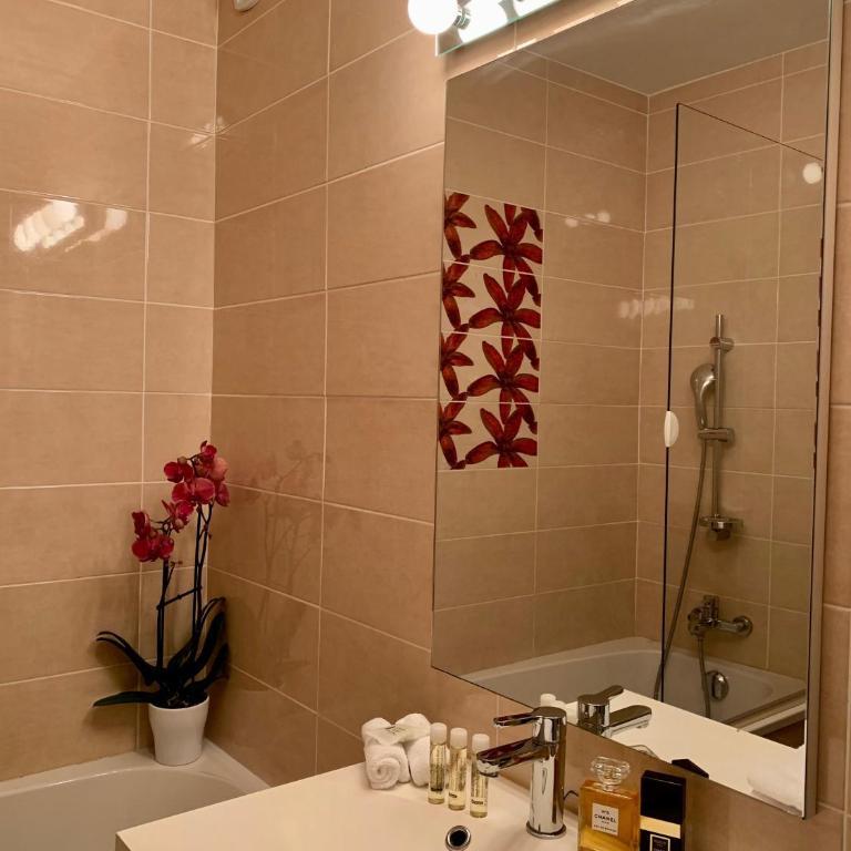 Hôtel Brun - Chambre Double avec Baignoire - 4
