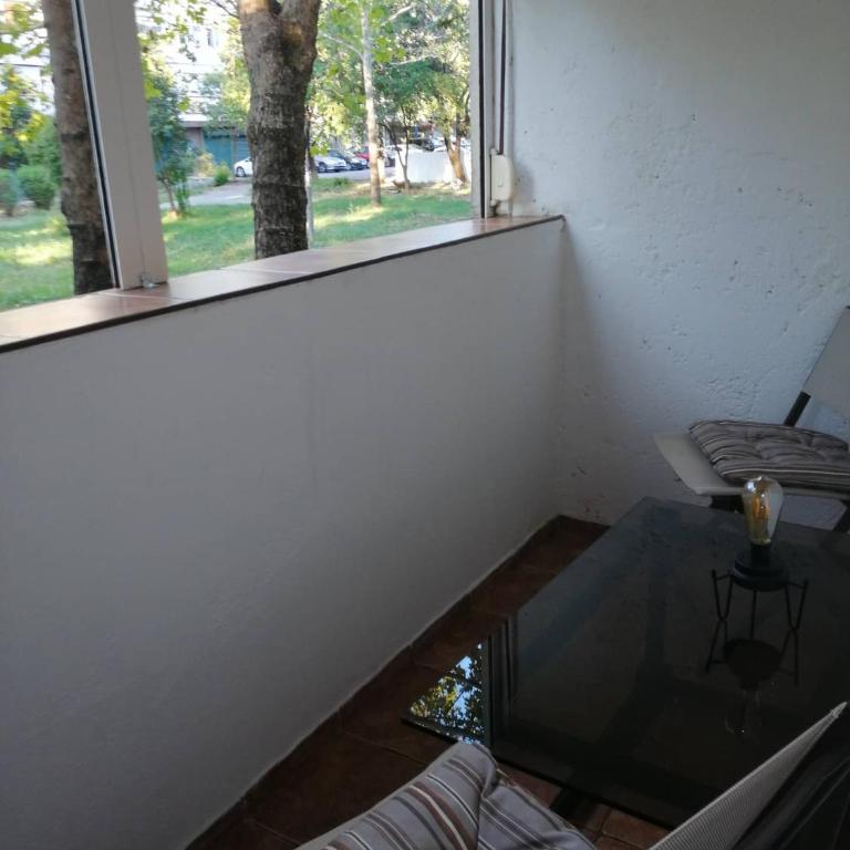 Yellow apartment, central Podgorica - Three-Bedroom Apartment - 14