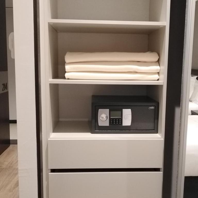 Amerian Rafaela Hotel - Standard Double Room - 5
