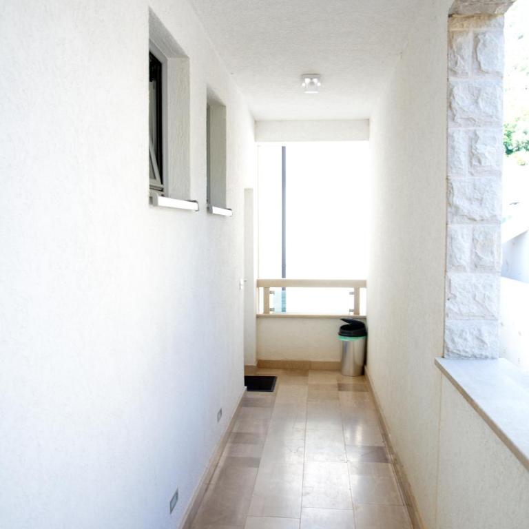 Apartment Dobrota - Apartment with Sea View - 15