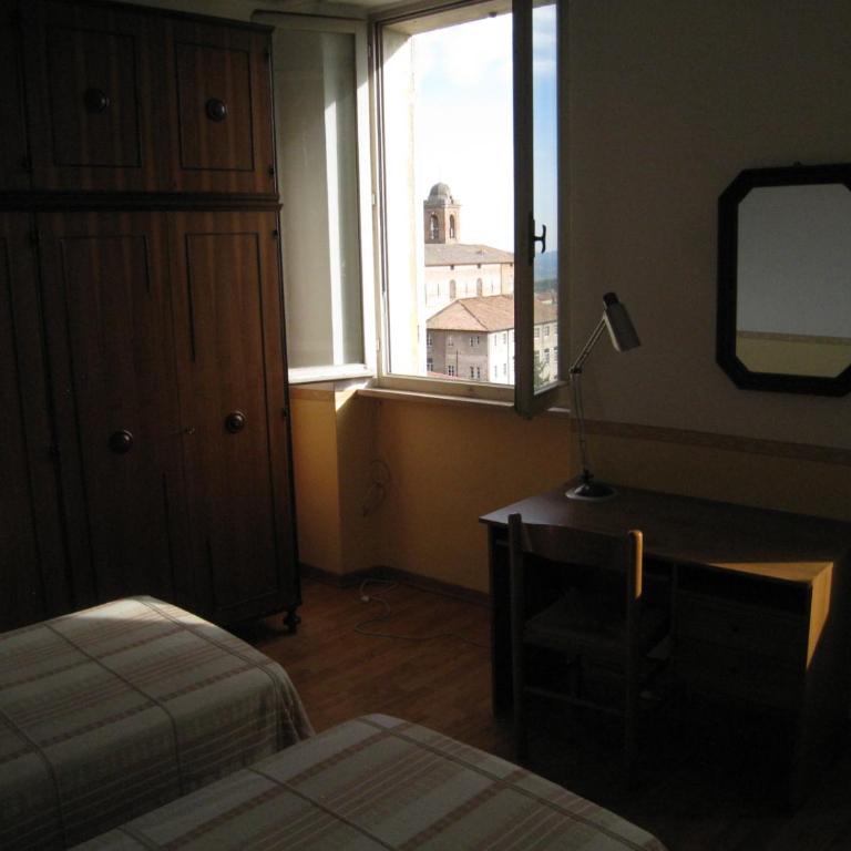Casa Mariotti - Camera Matrimoniale/Doppia con Letti Singoli con Bagno in Comune - 2
