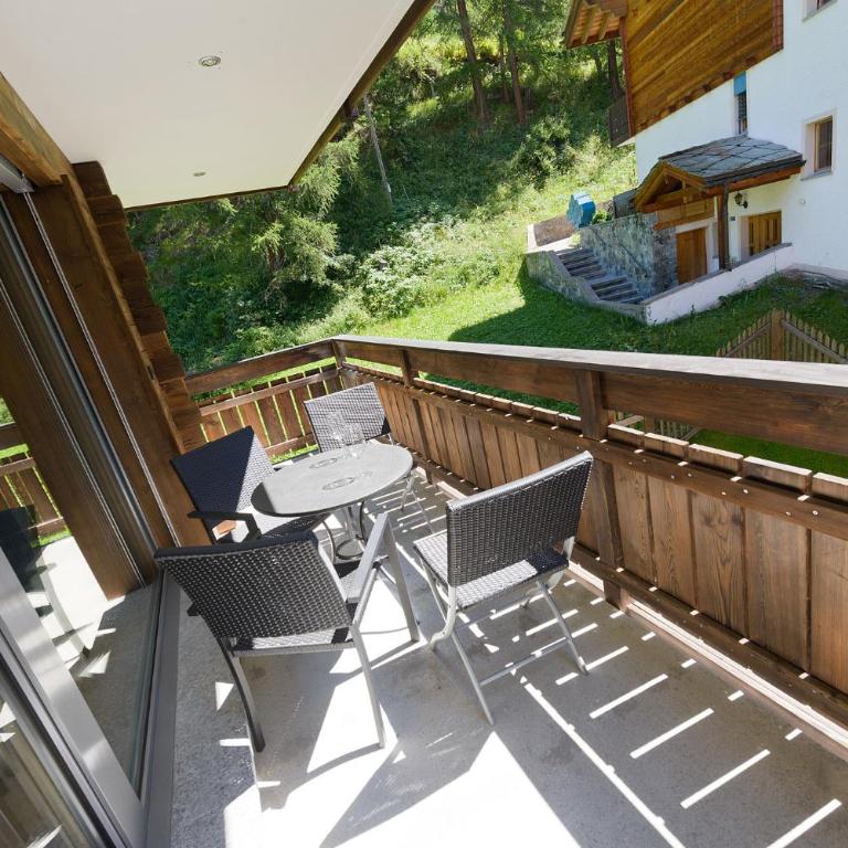 Casa Della Vita by Zermatt Premium Apartments - Vita 4 - Three-Bedroom Apartment (2nd floor) - 17