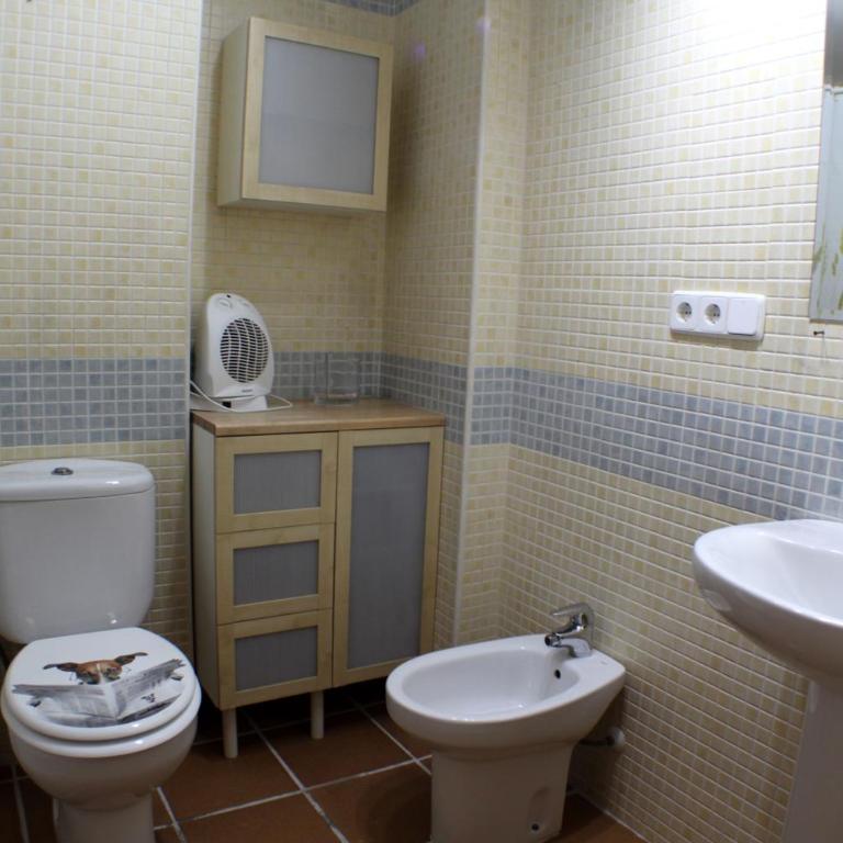Apartamentos Arttyfal con parking y WiFi by SURYNIEVE - Apartamento de 1 dormitorio con aparcamiento - 8