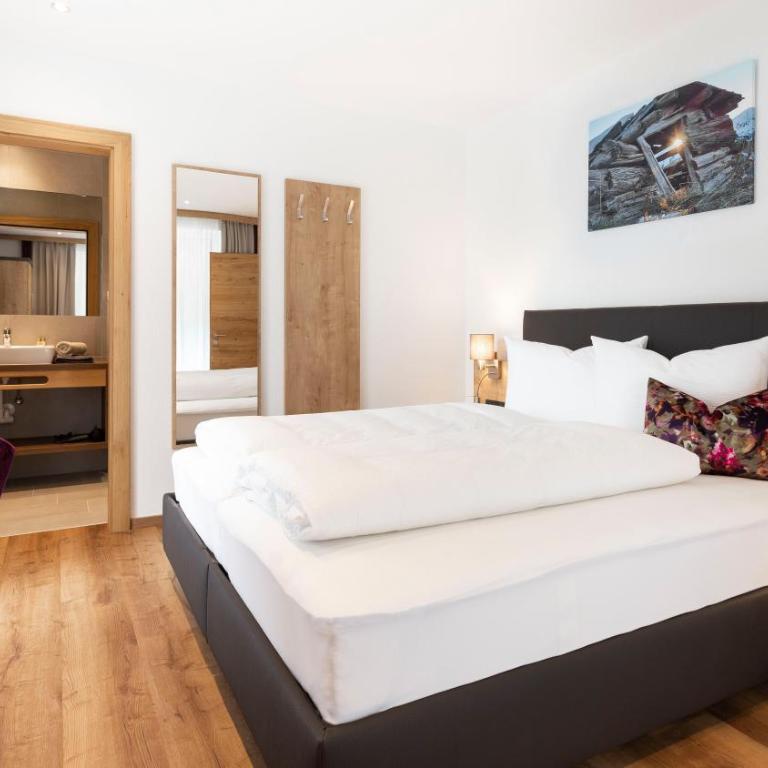 Lerch Suites - Deluxe Apartment mit Balkon - 12
