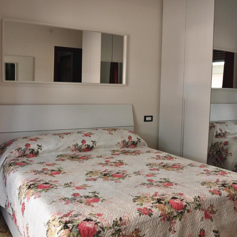 VIALE REPUBBLICA 307 2 - Appartamento con Balcone - 25