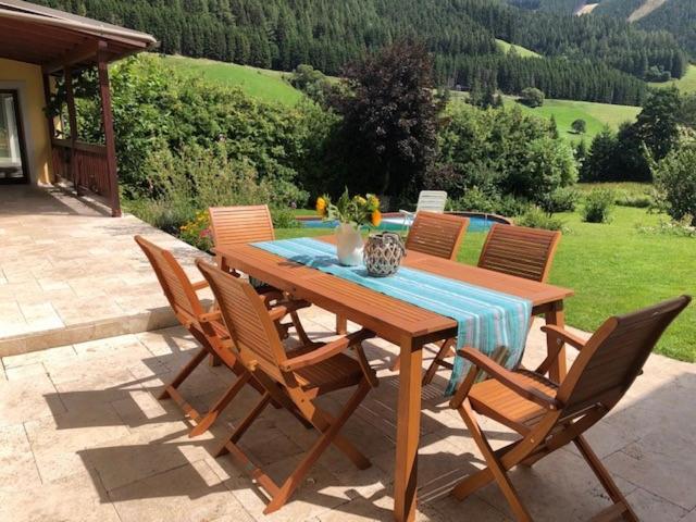 Pool, Pokale, Sauna, Billard, Kirche u. viel Natur - Villa - 30