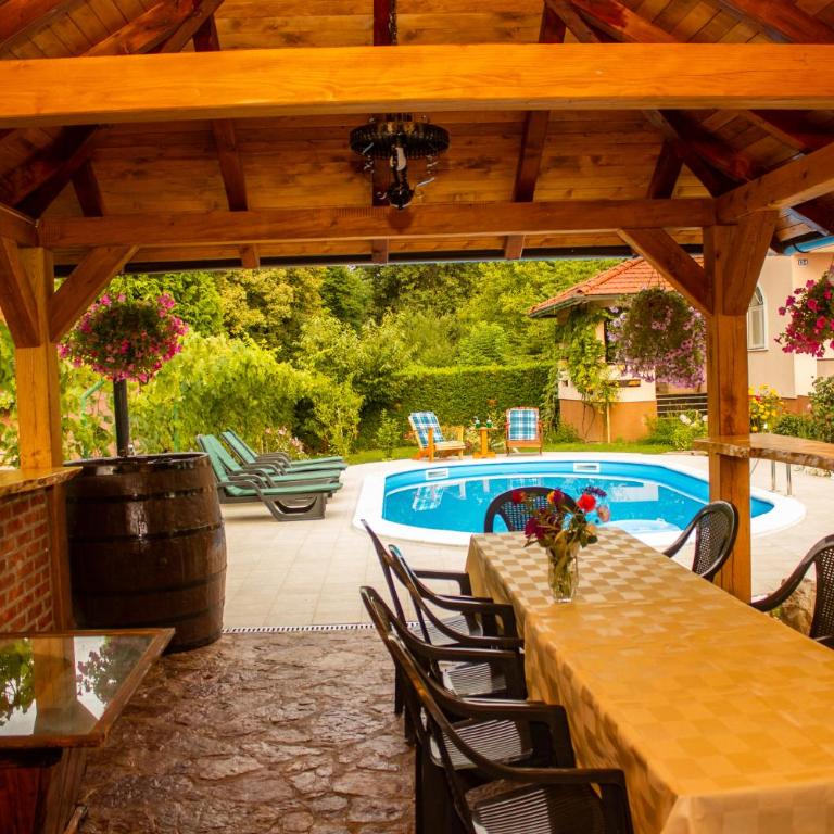 Villa Katarina with pool - Vila sa Sopstvenim Bazenom - 19