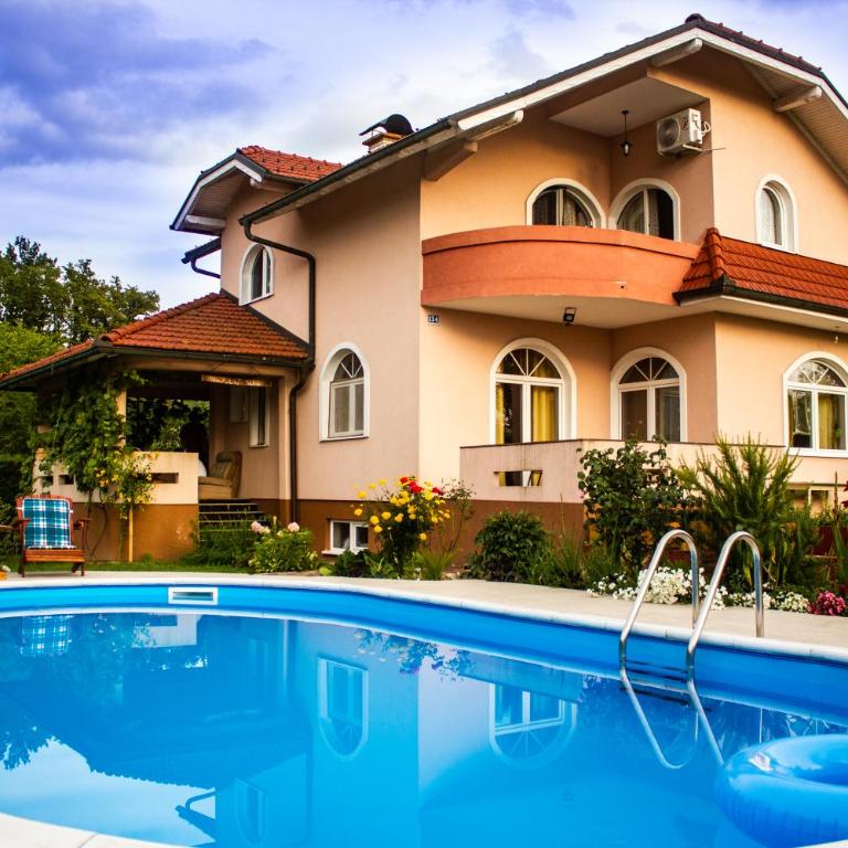 Villa Katarina with pool - Vila sa Sopstvenim Bazenom - 3