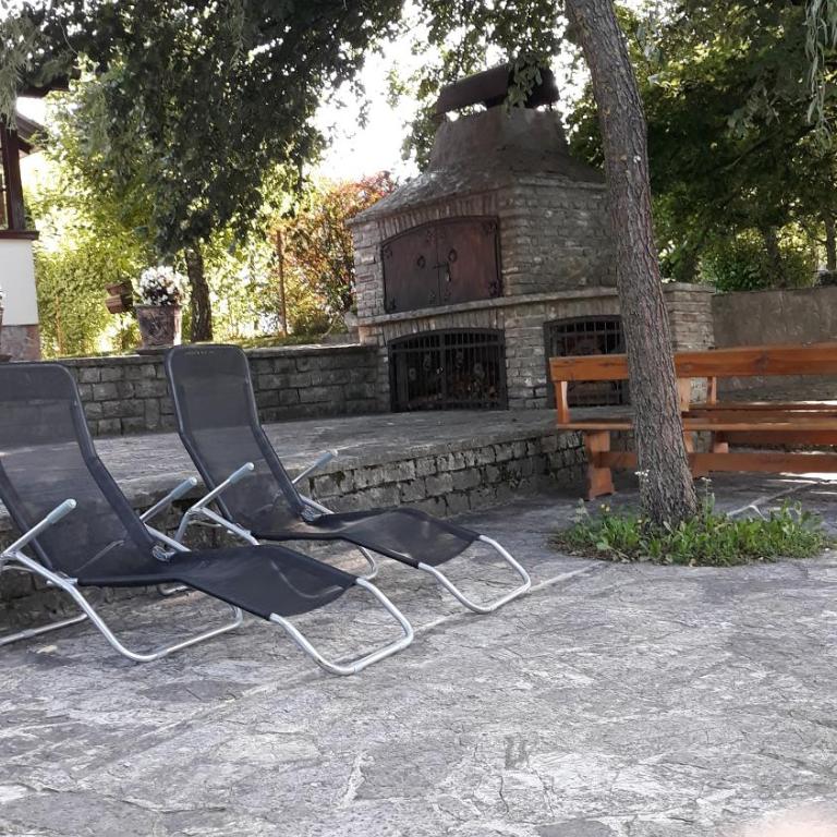 Hideaway - Vacation Home - 22