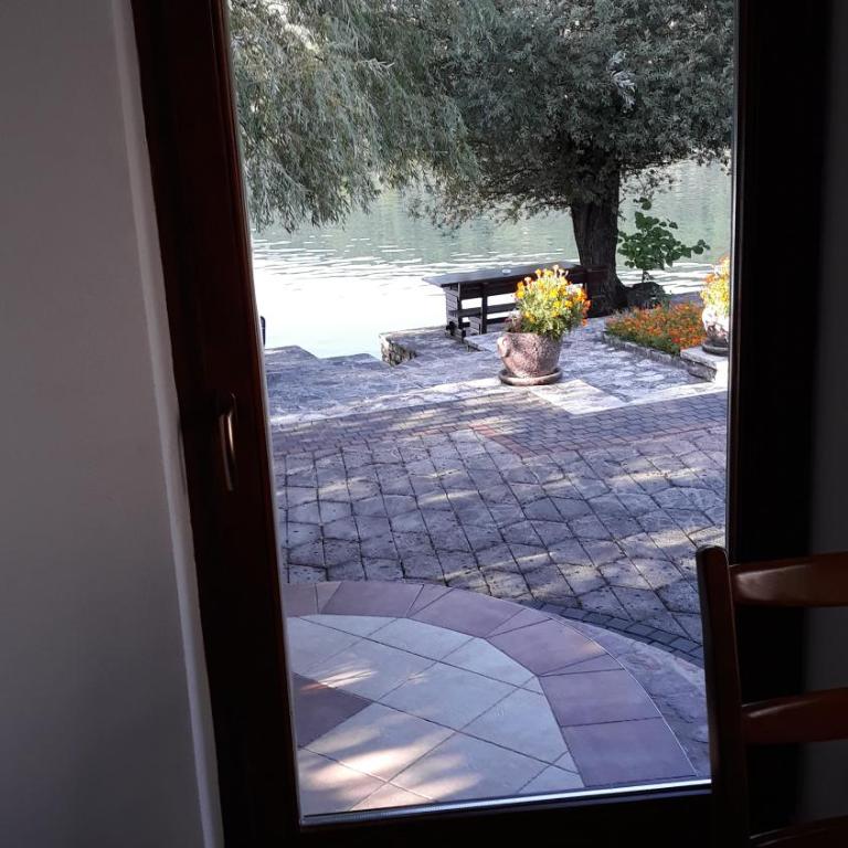 Hideaway - Vacation Home - 26