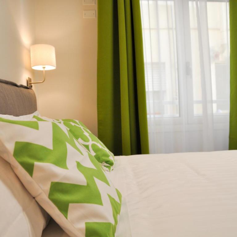 EVA LUXURY ROOMS CAGLIARI - Camera Matrimoniale con Bagno Privato - 1