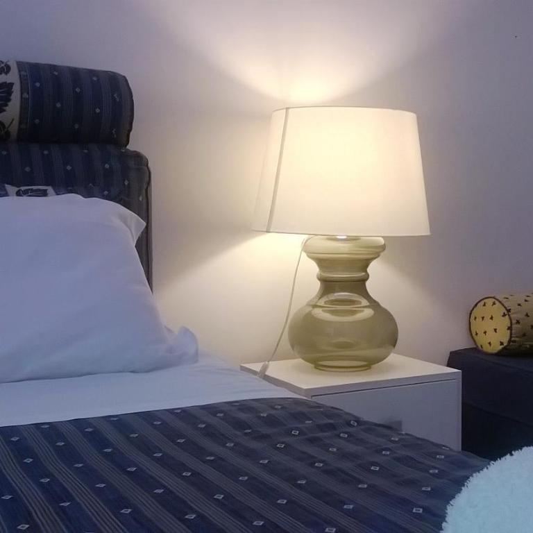 2 Be Home Colosseo - Double Room with Shared Bathroom - 10