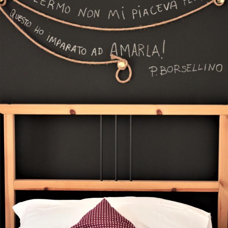 B&B Bandiera 77 - Triple Room with Balcony - 4