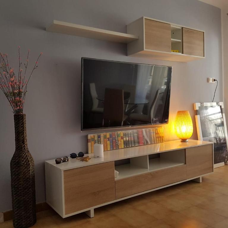 Apartamento excepcional,piscina y 100m de la playa, parking gratis!! - Apartamento de 3 dormitorios - 2