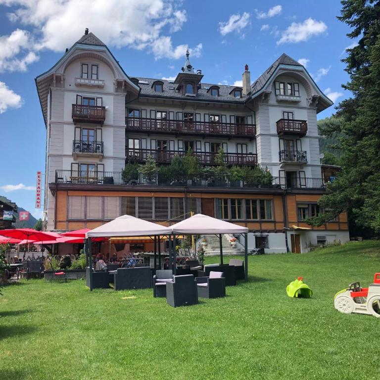 Au village d'Evolène, très joli studio calme et ensoleillé - Studio-Apartment - 1