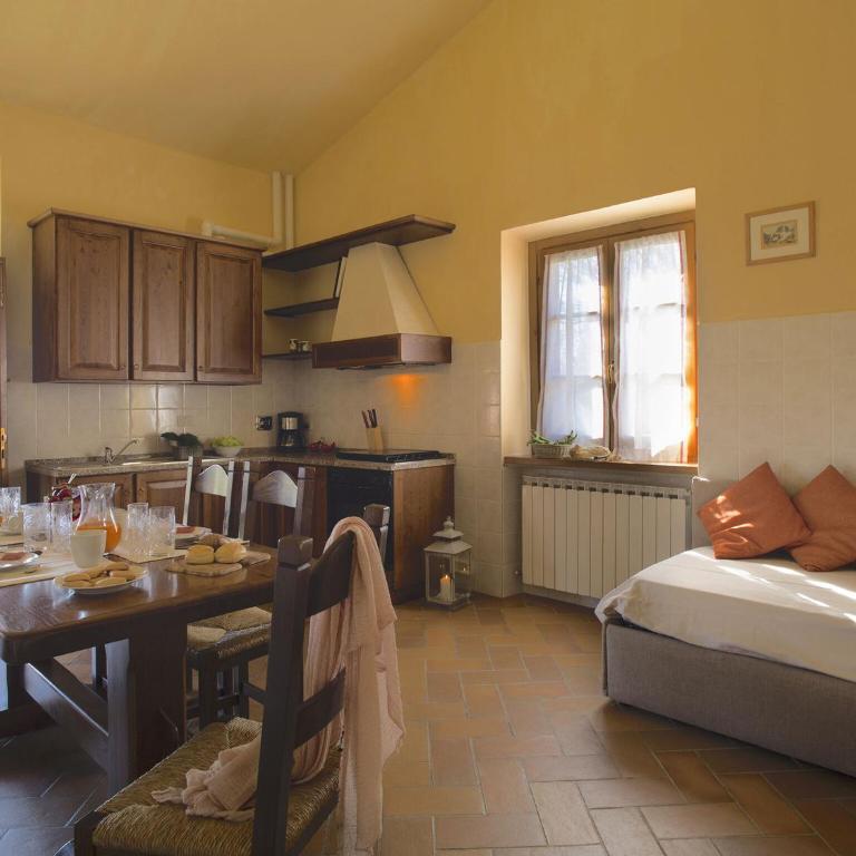 Beautiful Farmhouse with Pool - Casa Vacanze con 1 Camera da Letto - 12