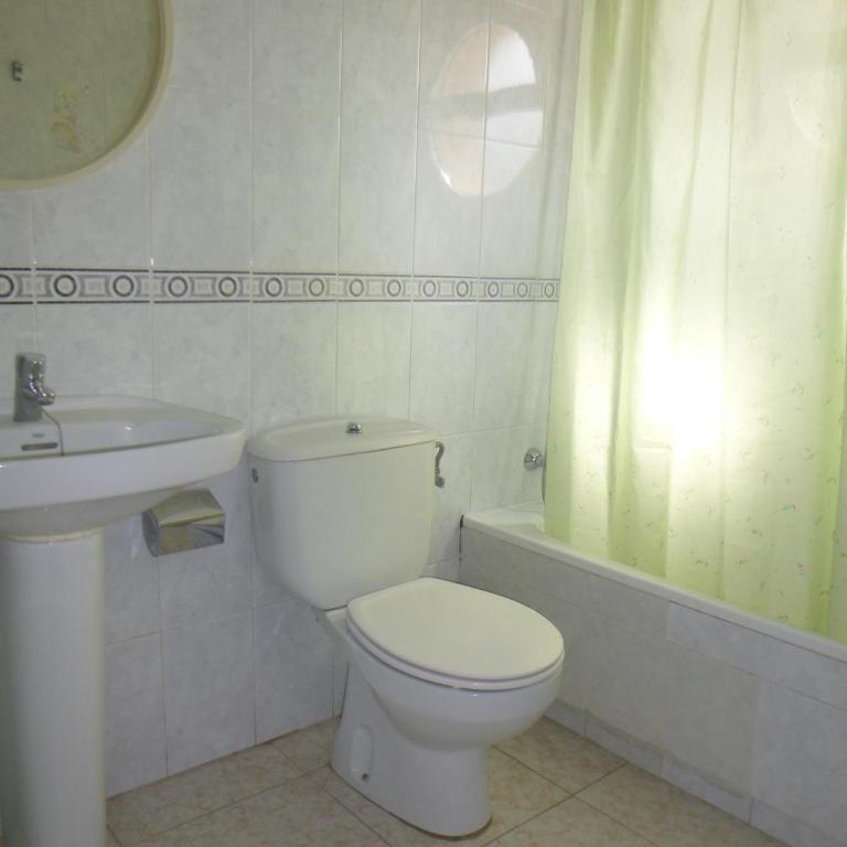 Leo - Two-Bedroom Apartment - 20