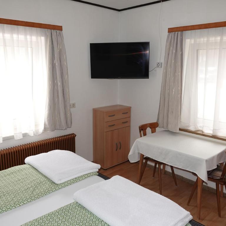 Ferienwohnung Grießer - Apartment mit 2 Schlafzimmern - Erdgeschoss - 3