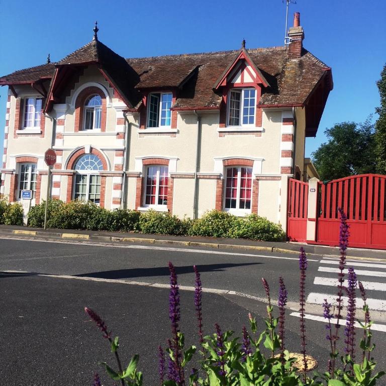 kerwatt - Grande et belle maison de ville avec jardin, proche centre et mer - Casa con 5 Camere da Letto - 3