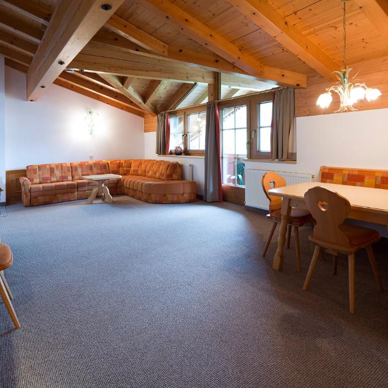 Gästehaus Brantlhof Zimmer und Ferienwohnungen in Going am Wilden Kaiser - Apartment mit 2 Schlafzimmern und Bergblick - 6
