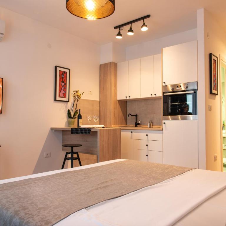 Apartments Doclea - Studio Apartment - 11
