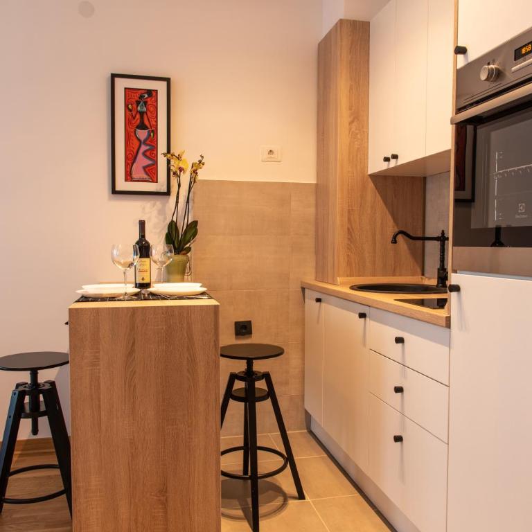 Apartments Doclea - Studio Apartment - 16