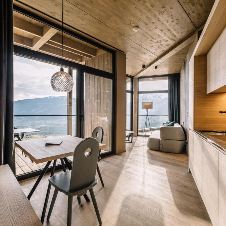 Panoramic Suites Winzerhöhe - Suite Deluxe - 1