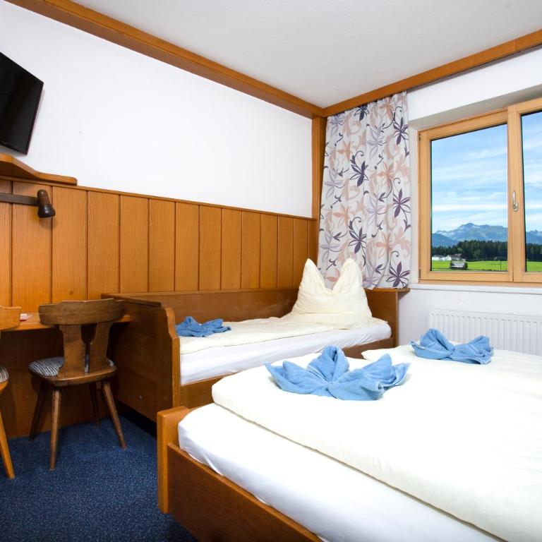 Berghof Mitterberg - Dreibettzimmer mit Bergblick - 3