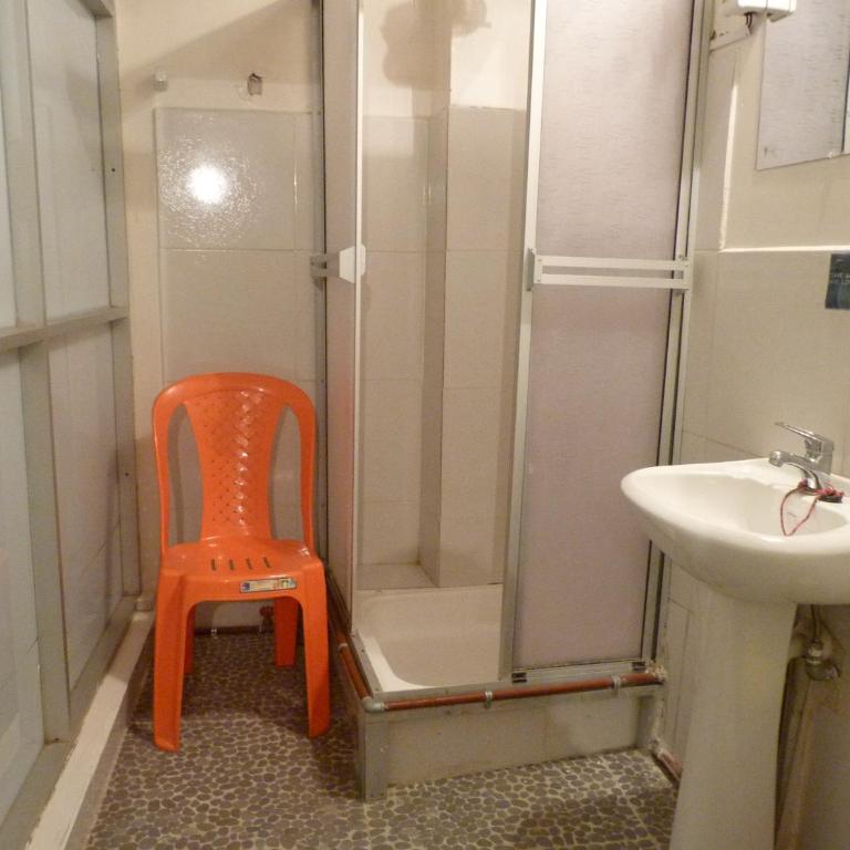 Piacere Hotel - Family Room with Private Bathroom - 1
