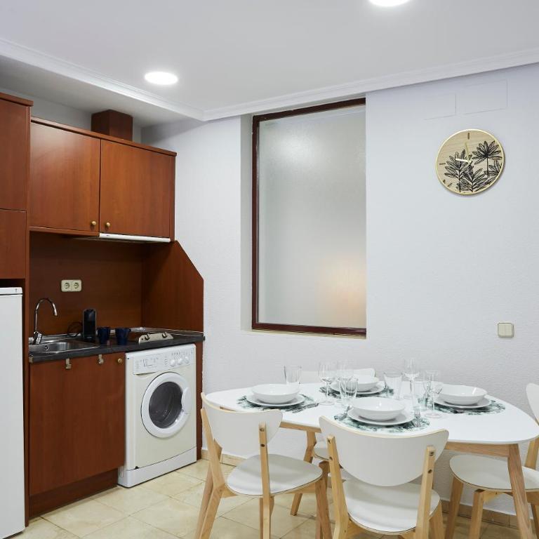 LEEWAYS APARTMENT I in GRAN VÍA - Apartment - 9