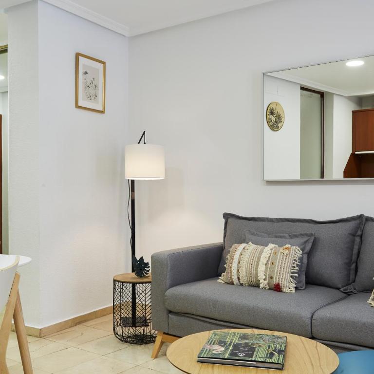 LEEWAYS APARTMENT I in GRAN VÍA - Apartment - 8