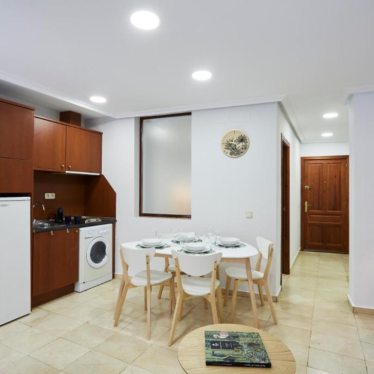 LEEWAYS APARTMENT I in GRAN VÍA - Apartment - 10