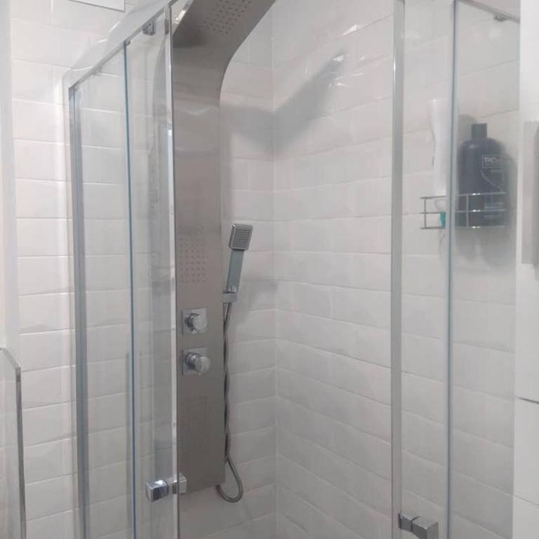 Un lugar agradable en Málaga - Three-Bedroom Apartment - 19