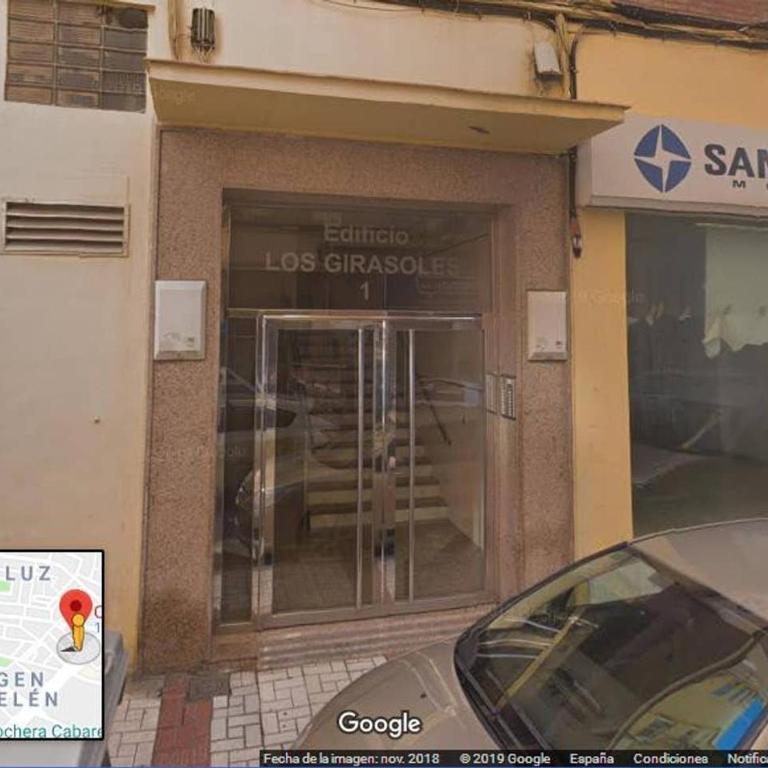 Un lugar agradable en Málaga - Three-Bedroom Apartment - 26