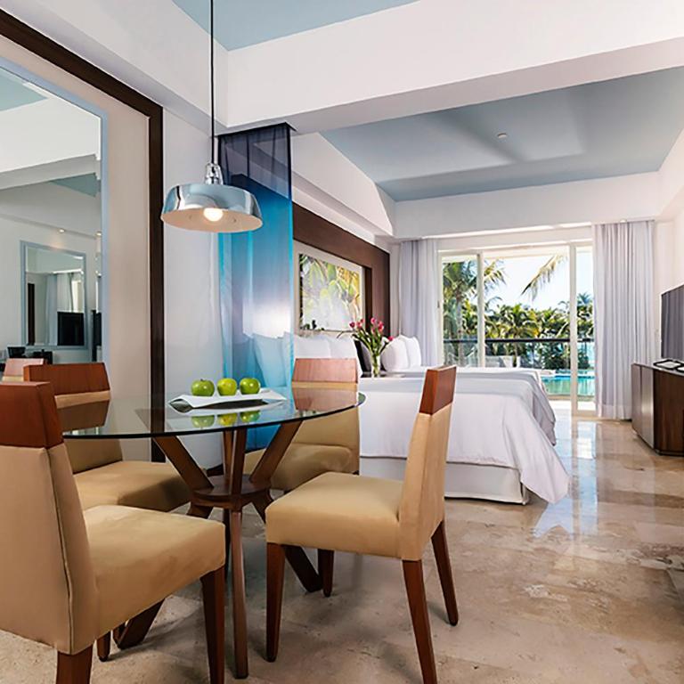 Krystal Grand Nuevo Vallarta - Suite Junior con vistas a la piscina - 2 camas dobles - 1