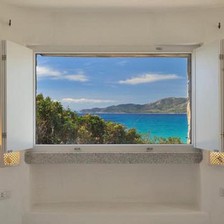 SUL MARE SARDEGNA VILLA CLITIA - Four-Bedroom House - 15
