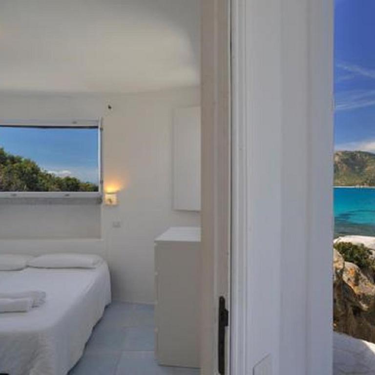 SUL MARE SARDEGNA VILLA CLITIA - Four-Bedroom House - 13