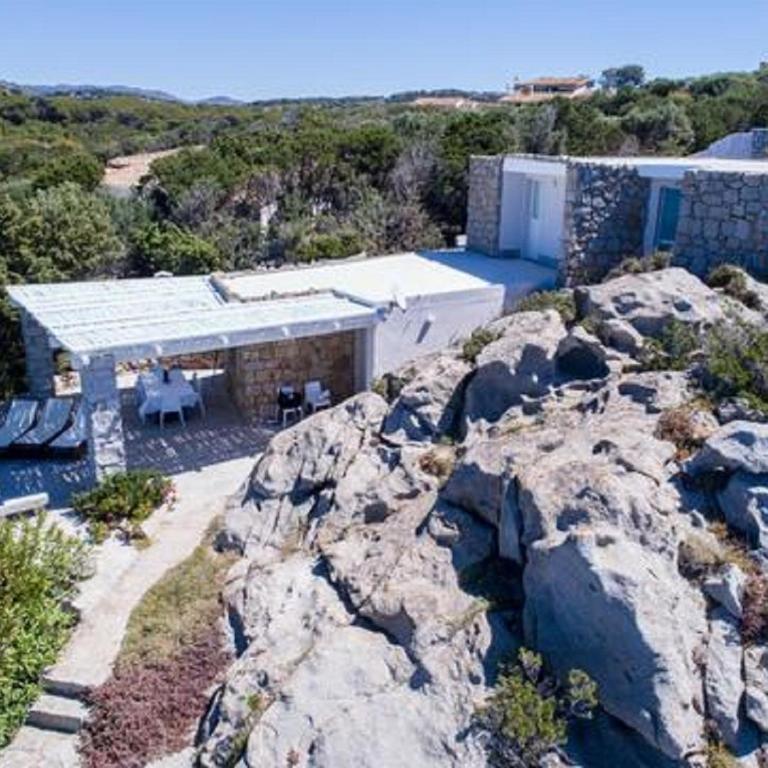 SUL MARE SARDEGNA VILLA CLITIA - Four-Bedroom House - 3