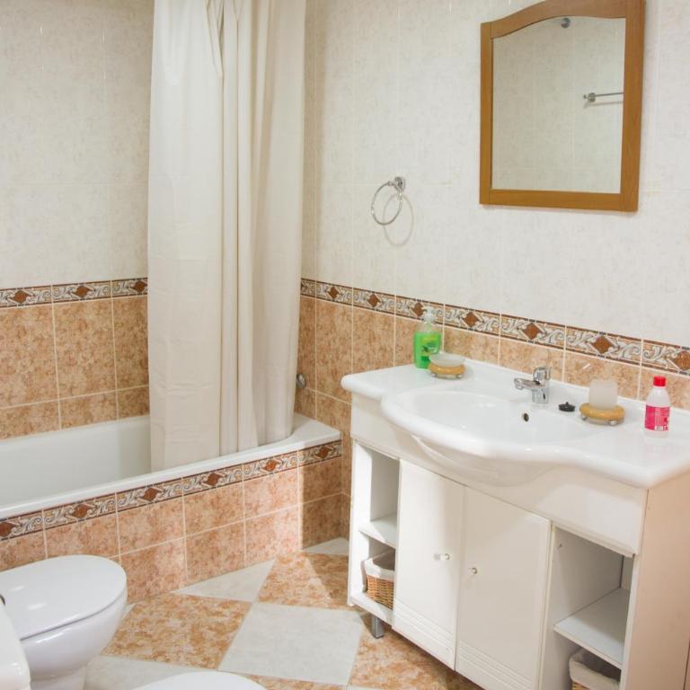 Fantástico chalet con piscina en Avenida del Brillante - Casa de 5 dormitorios - 24