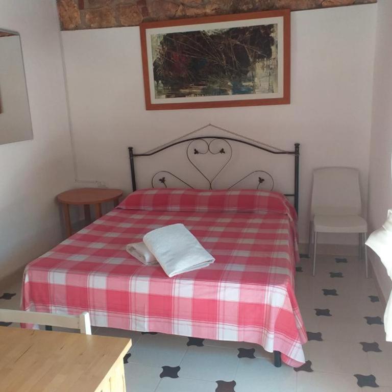 Mafrolla Carlo - Camera Quadrupla con Bagno Privato - 2